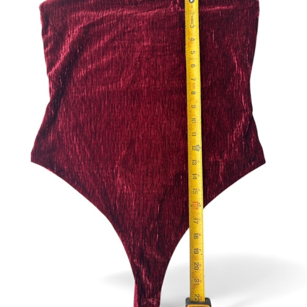 Naked Wardrobe Vibrant Red Velvet Size Large NWOT - Picture 7 of 7